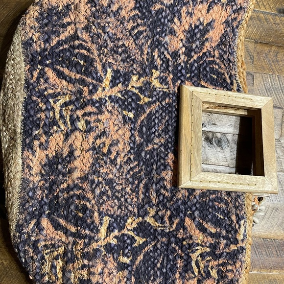 Straw tote bag! NWOT - Picture 4 of 6